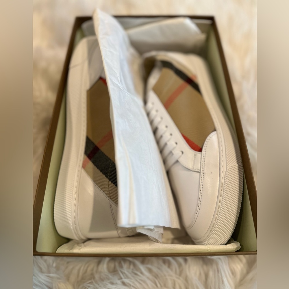 Burberry Salmond Check Low Top Sneaker. Women’s shoes. Size 10.5US/40.5EU. New! - Picture 8 of 9